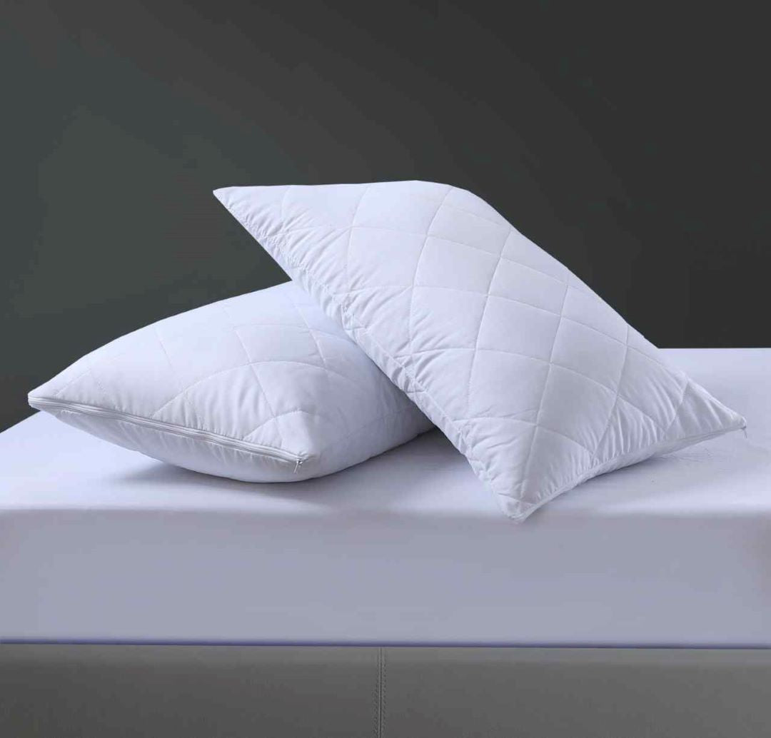Plush Quilted Pillow Protector With Zipper